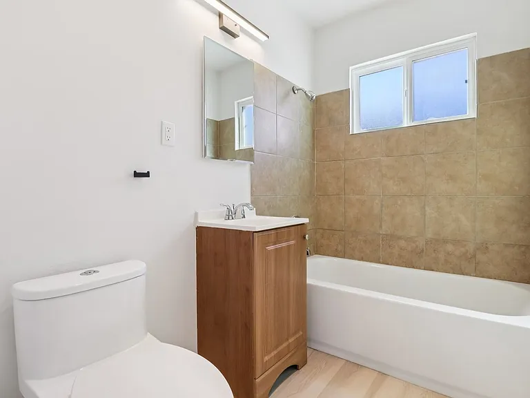 Astro Vista Apartments — Photo 26