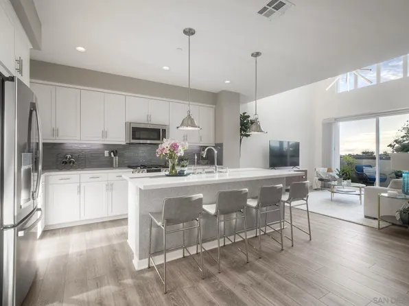 6132 Colt Pl #102, Carlsbad, CA 92009