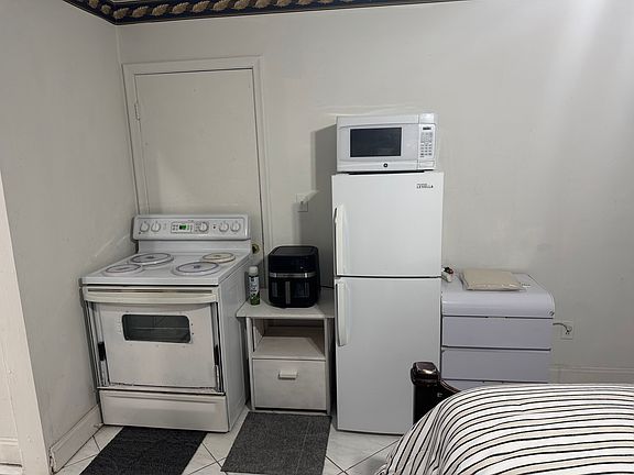 3rd image of 2635 NW 205th St #2