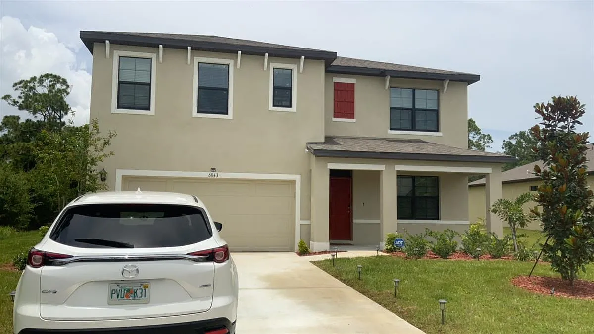 5 bed, 3.0 bath, 2601 sqft, $3,200 — Photo 1
