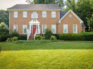 3404 Donnington Ct, Greensboro, NC 27407