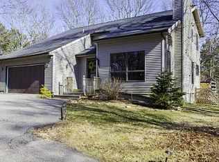 26 Muratore Ln, Charlestown, RI 02813