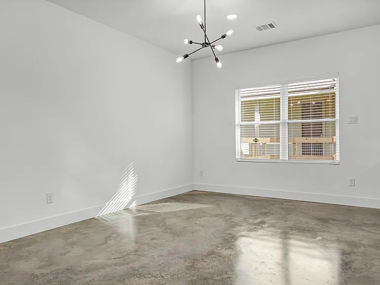 3011 Alpha Wolf Ct — Photo 24
