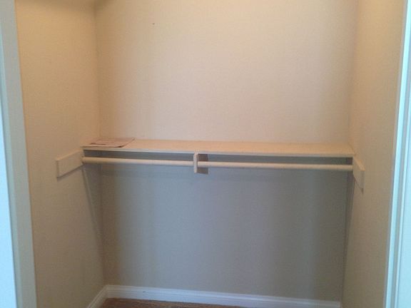Guest Walking Closet