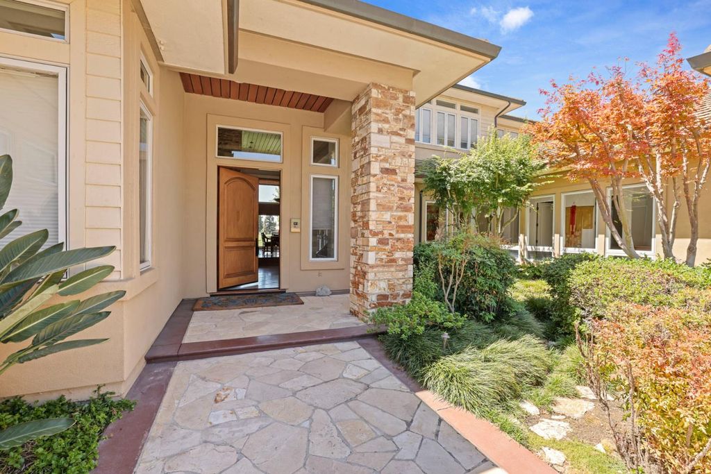 6147 Huntingdale Circle 2