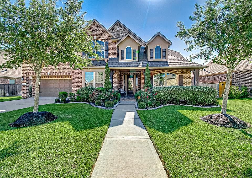 Welcome Home to your new home in Cypress Creek Lakes featuring 5 bedrooms 4 baths and a 3 car garage on an over-sized lot.