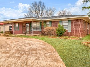 3165 E Houston St, Paris, TX 75460