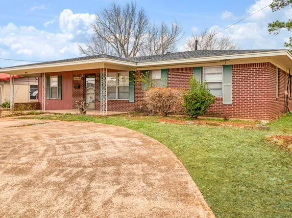 3165 E Houston St, Paris, TX 75460