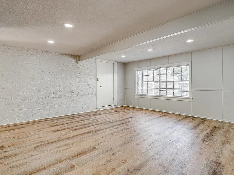 3562 W 4th St #A — Photo 12
