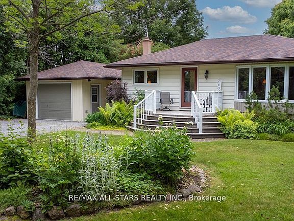 2nd image of 690 Post Rd