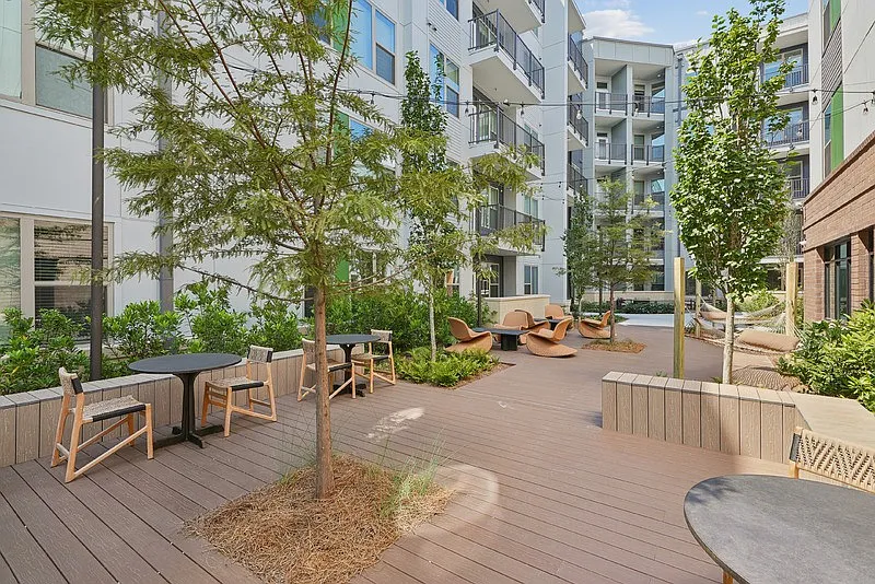 Link Apartments Lake Park — Photo 4