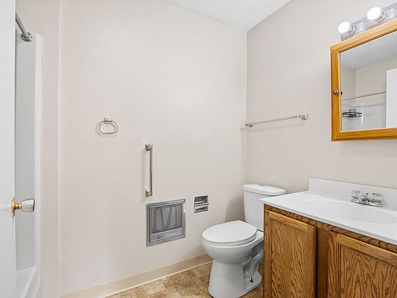 4th image of 2523 Perry Park Ave #3