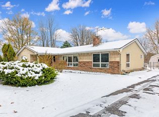 10421 Krepps Rd, Dewitt, MI 48820