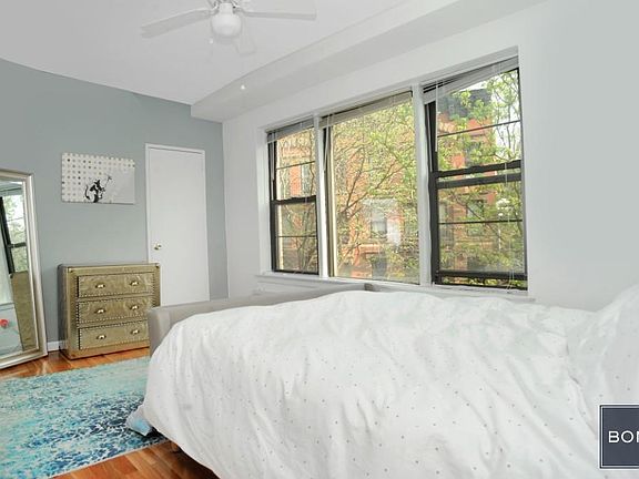 3rd image of 49 Morton St APT 4C