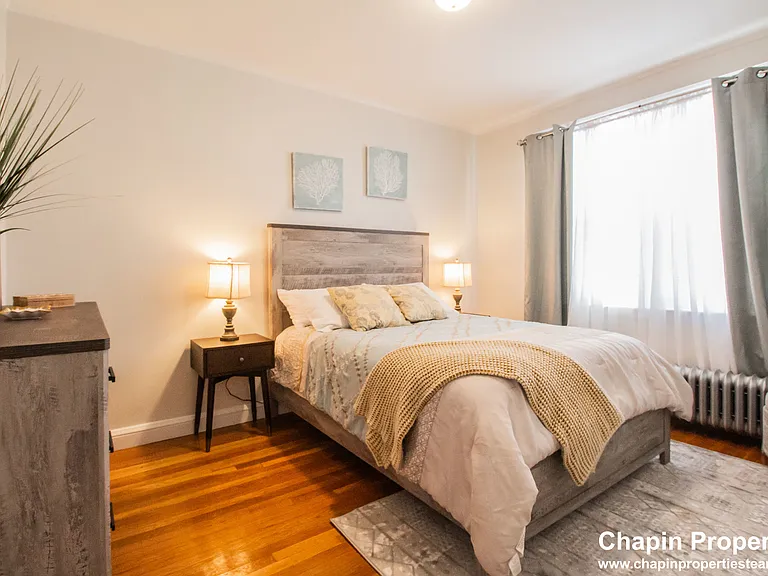 191 Kent St #4 — Photo 2