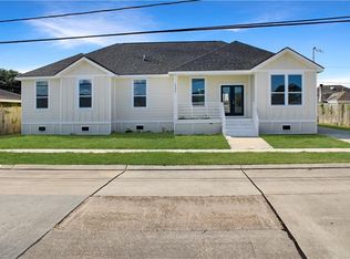 3504 Mumphrey Rd, Chalmette, LA 70043