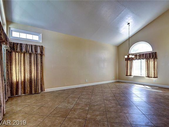 5th image of 1429 Heather Oaks Way