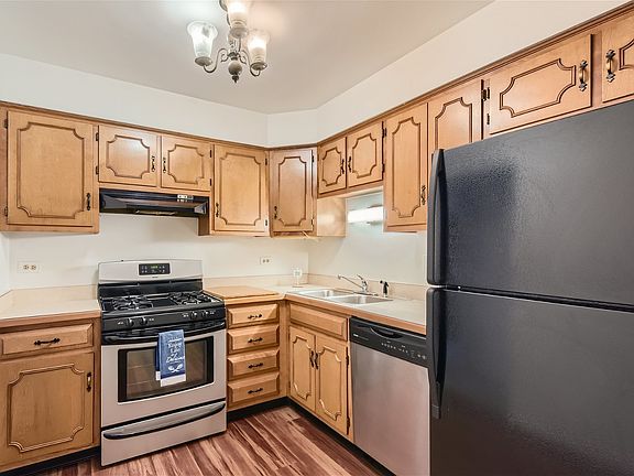 5th image of 7300 Fairview Ave APT 106