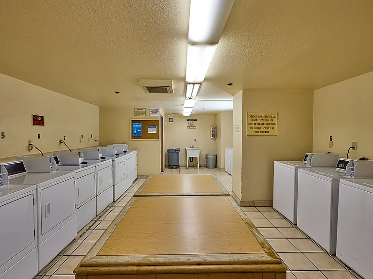 1210 North Cherokee Ave. — Photo 21