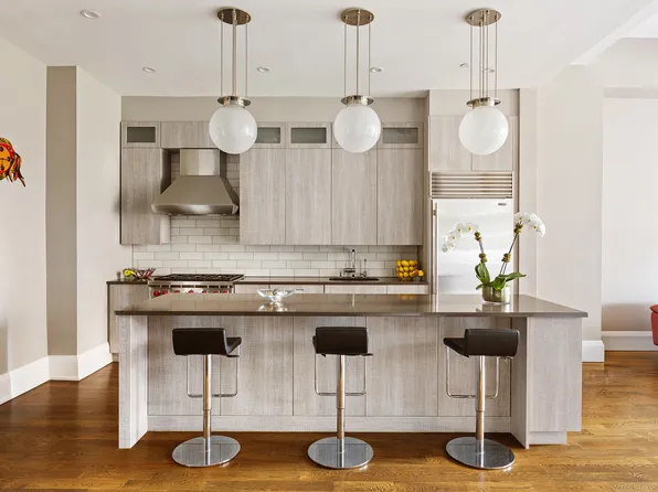 263 9th Avenue image 3 of 11