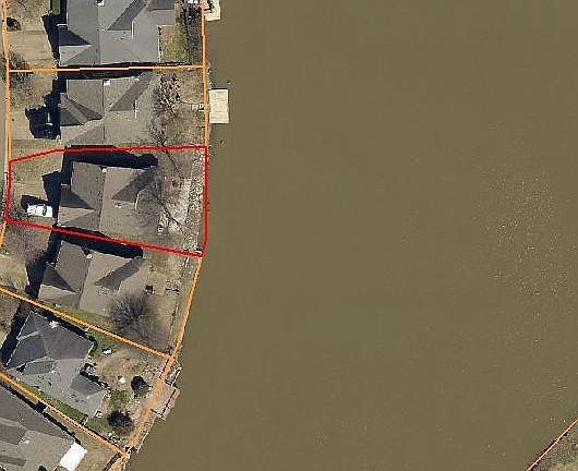 2nd image of 2252 Lake Springs Ln