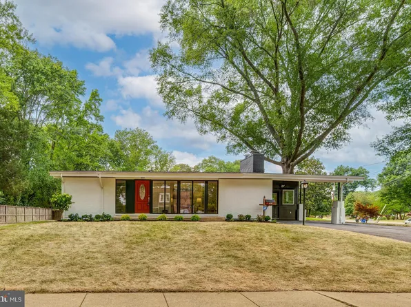 2318 Wittington Blvd, Alexandria, VA 22308