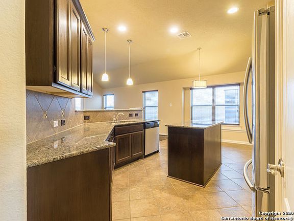 5th image of 6026 Diego Ln