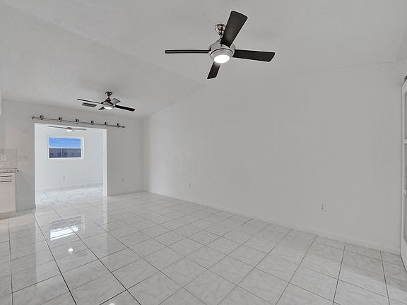 4th image of 11260 SW 58th Court