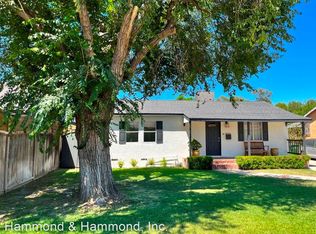 13855 Sylvan St, Van Nuys, CA 91401