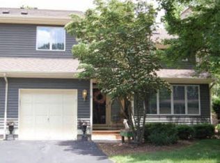 10 Mission Hills Rd, Annandale, NJ 08801