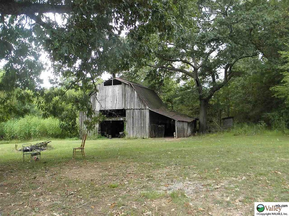 2nd image of 512 County Road 33