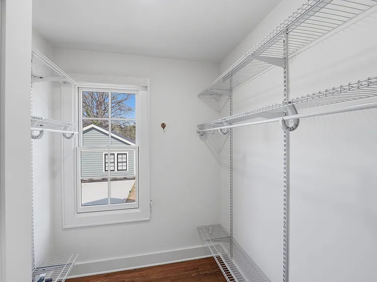 1838 Merriman Ave — Photo 29