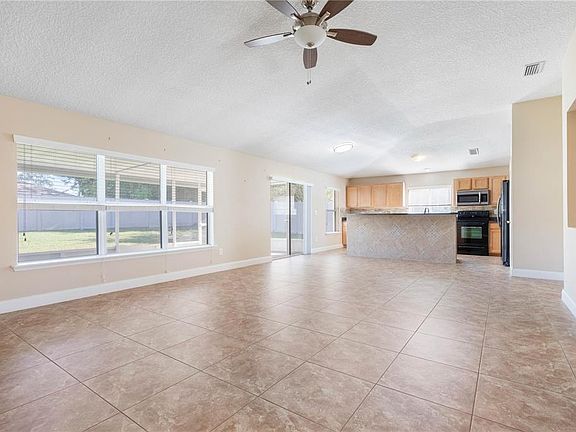 5th image of 7 Royal Palm Ln