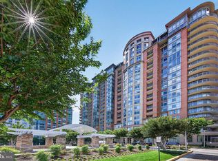 One Park Crest Condo, Mc Lean, VA 22102