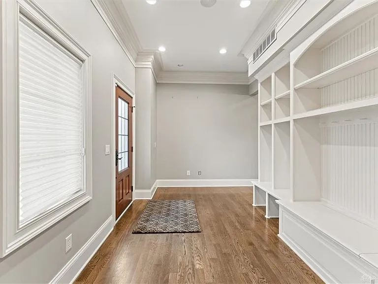 9020 Whisperinghill Dr — Photo 57