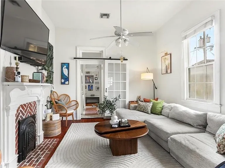 8240 Spruce St — Photo 3