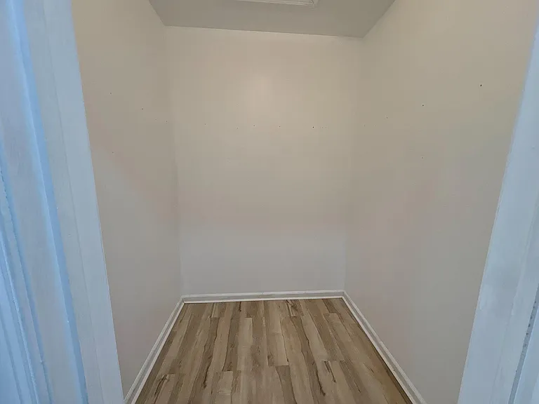 72304 Delaire Landing Rd #304 — Photo 27