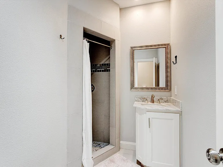 2521 Benbrook Blvd — Photo 23