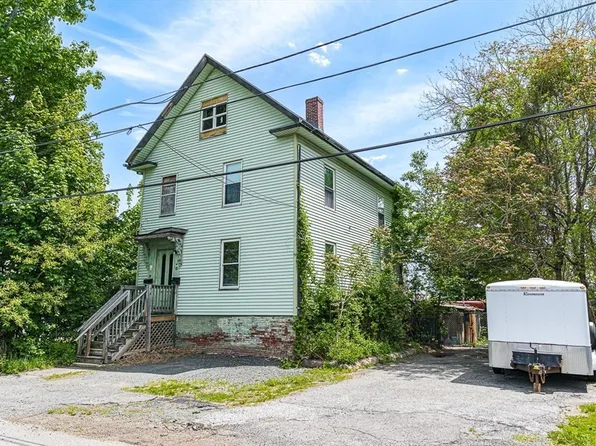 32 Newhall St, Saugus, MA 01906