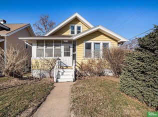 3002 S 32nd St, Omaha, NE 68105