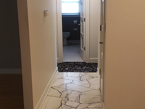 5th image of 1118 Oke St