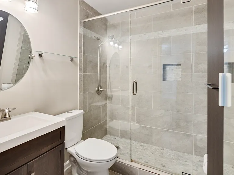 Master Ensuite Bath