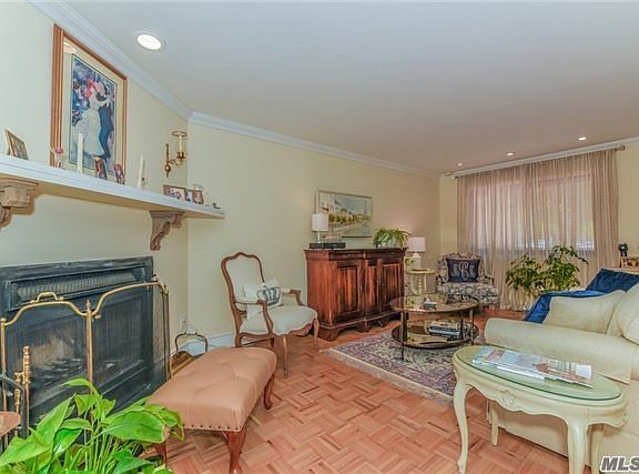 5th image of 7 Hill Park Ave APT C