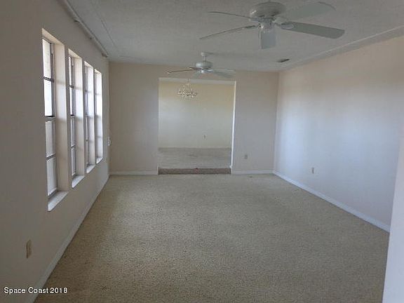 4th image of 1625 Sykes Creek Dr