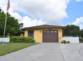 4889 Camus St, Sarasota, FL 34232