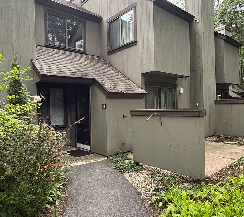 1st image of 3 Willow Ln