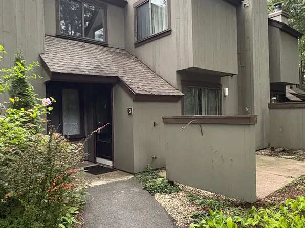 3 Willow Ln, Avon, CT 06001