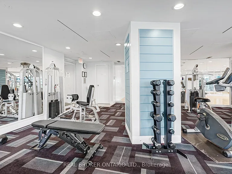 18 Yonge St #1013 — Photo 14