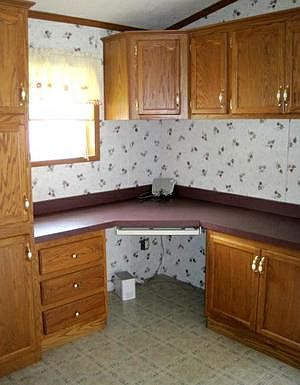 4th image of 28 Wolfe Dr