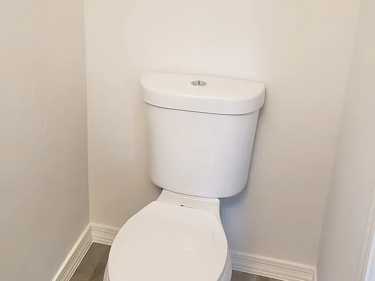 down stairs1/2 bath